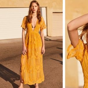Never Worn - Honey Punch Lace Overlay Maxi Dress